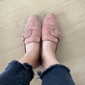 Bally shows US size 7